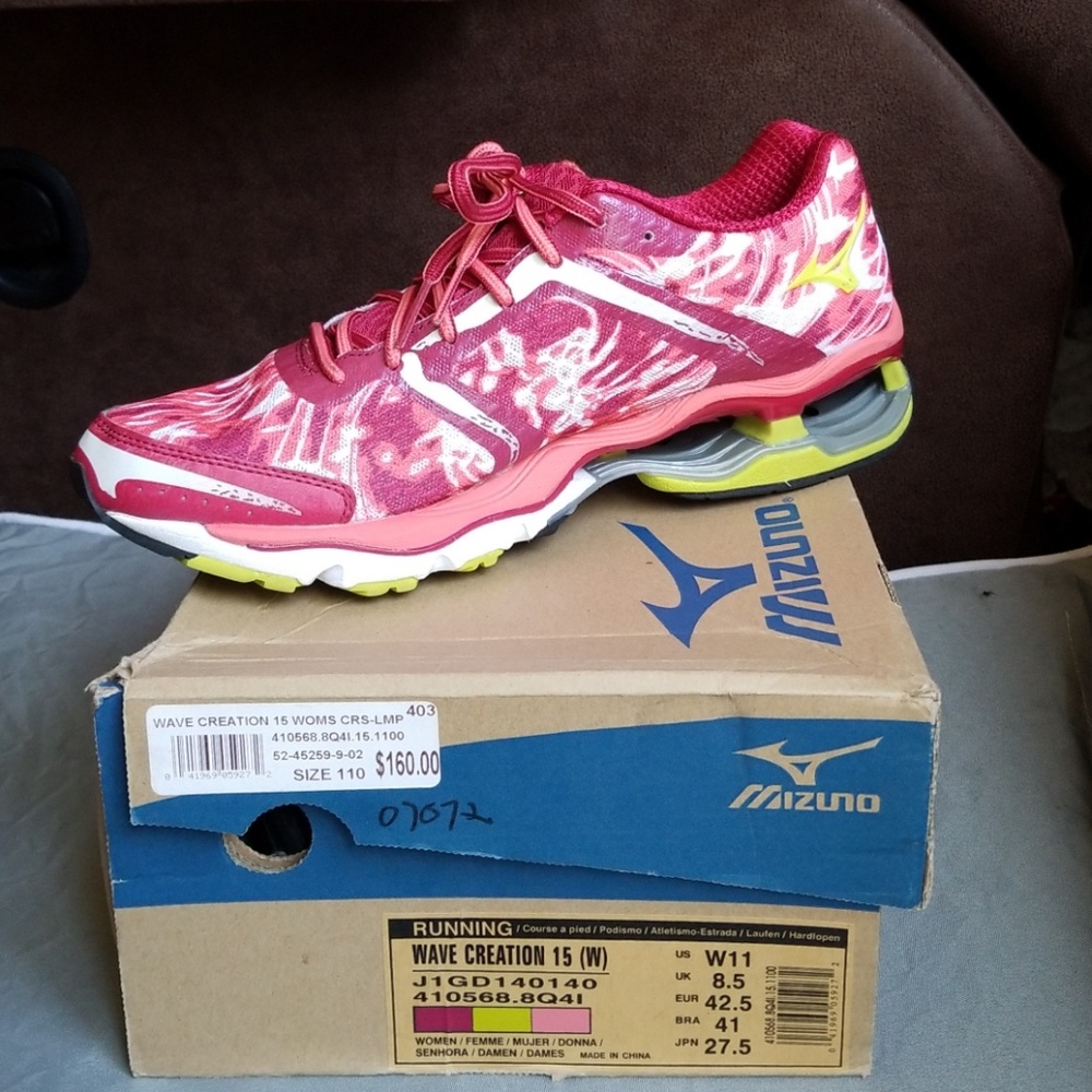 Mizuno running shoes Size 11